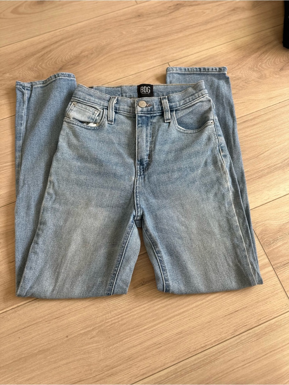 BDG Urban Outfitters Girlfriend High Rise Cropped Jeans Size 25 Light Wash
